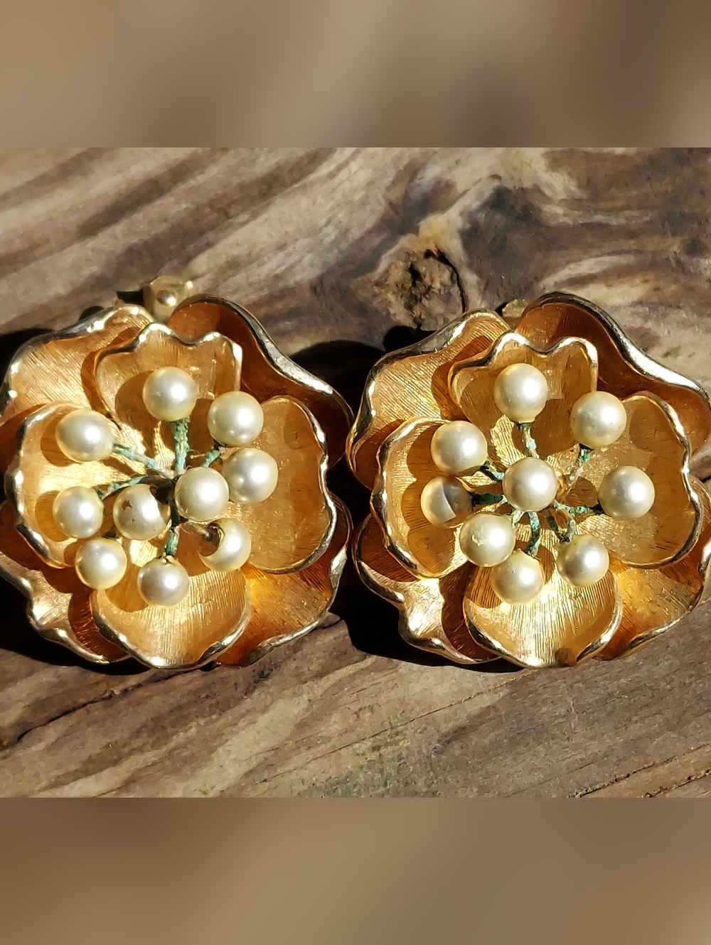 Vintage Marvella Goldtone Flower & Pearl Clip Earrings